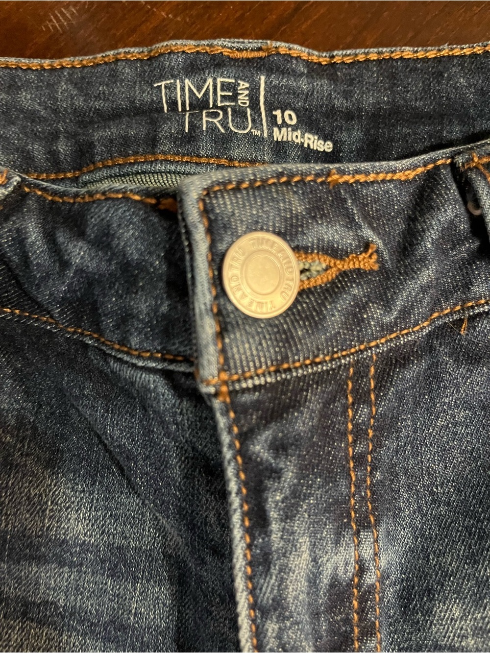 Mid Rise Jeans - Picture 2 of 4